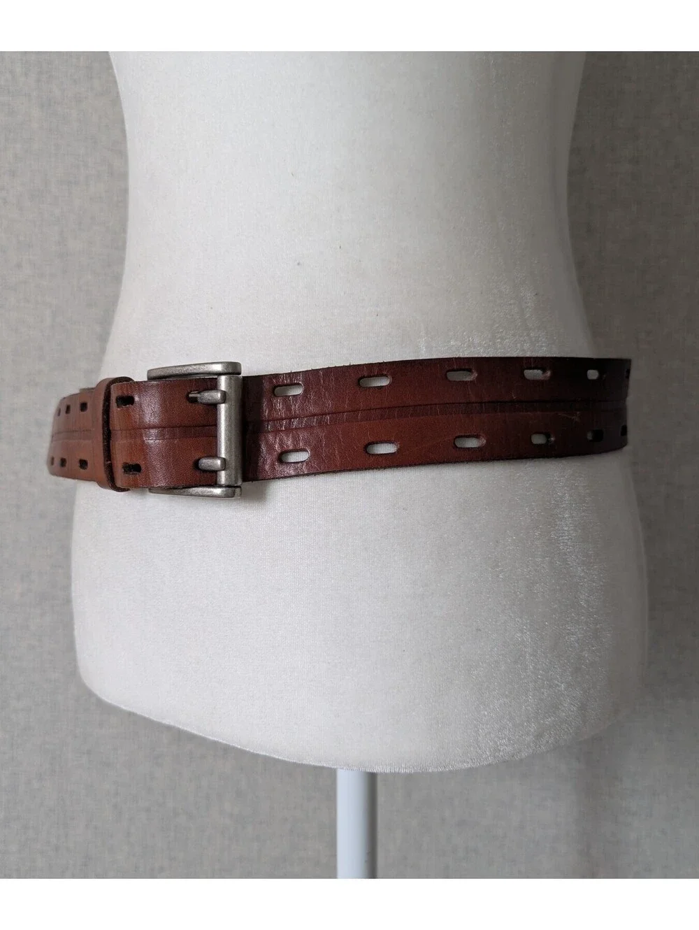 Fossil leather double prong belt - Size 34